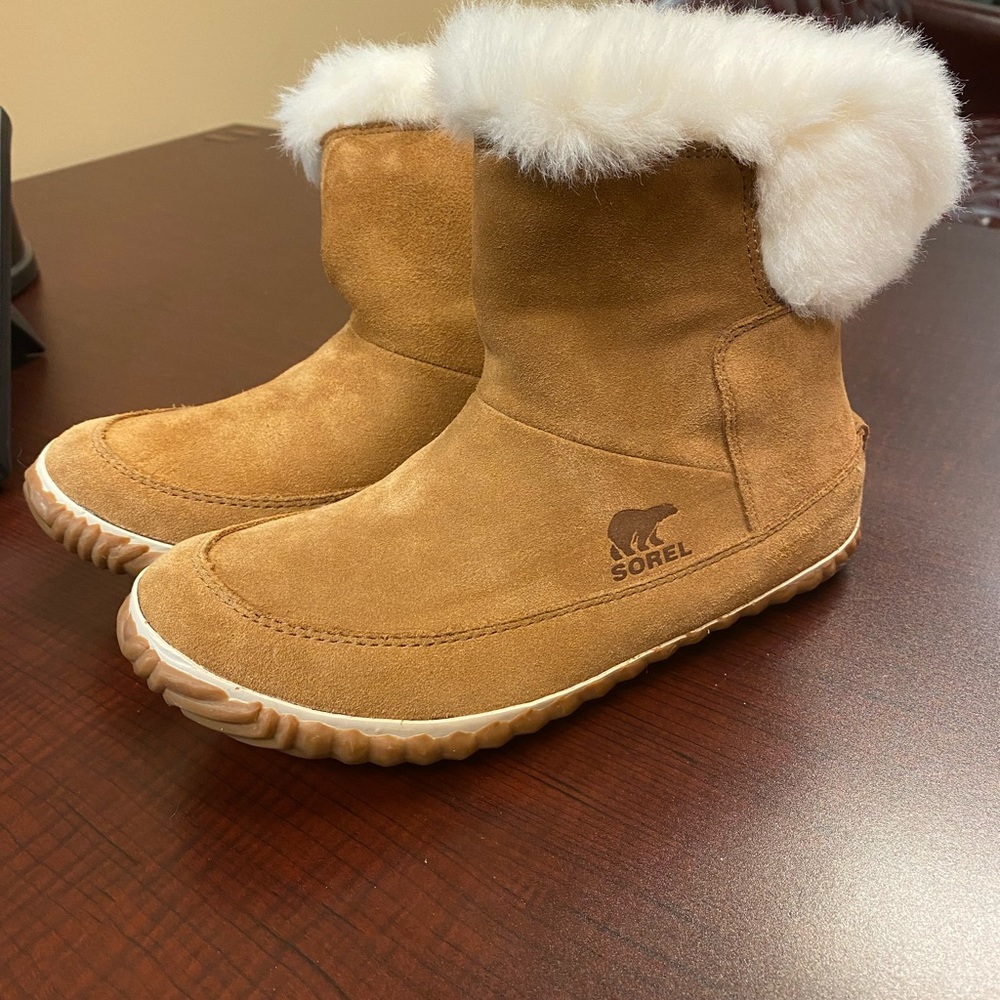 Sorel out n about booties